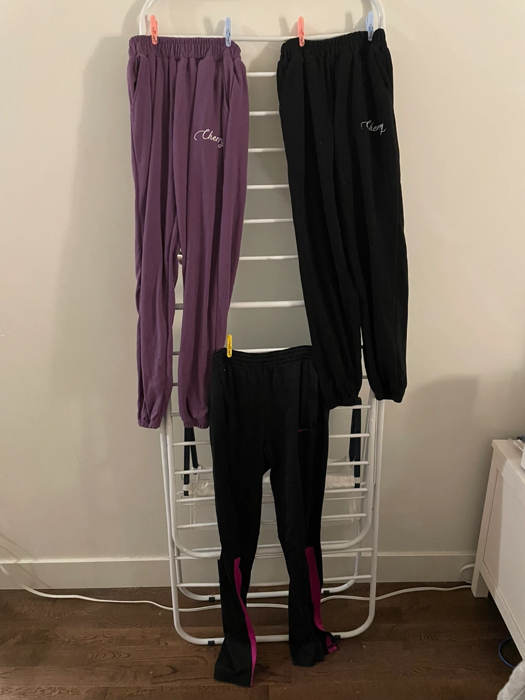 Women's gym top and bottom, $5 each or $30 all together - photo 4