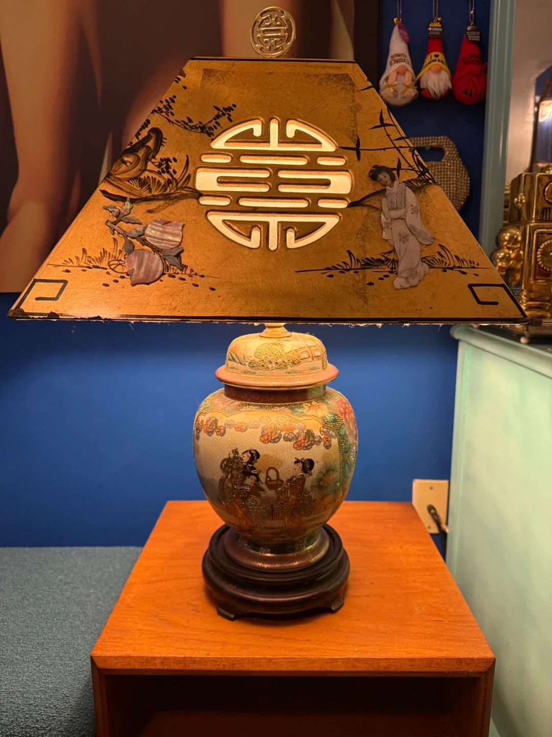 Vintage Asian-Style Table Lamp