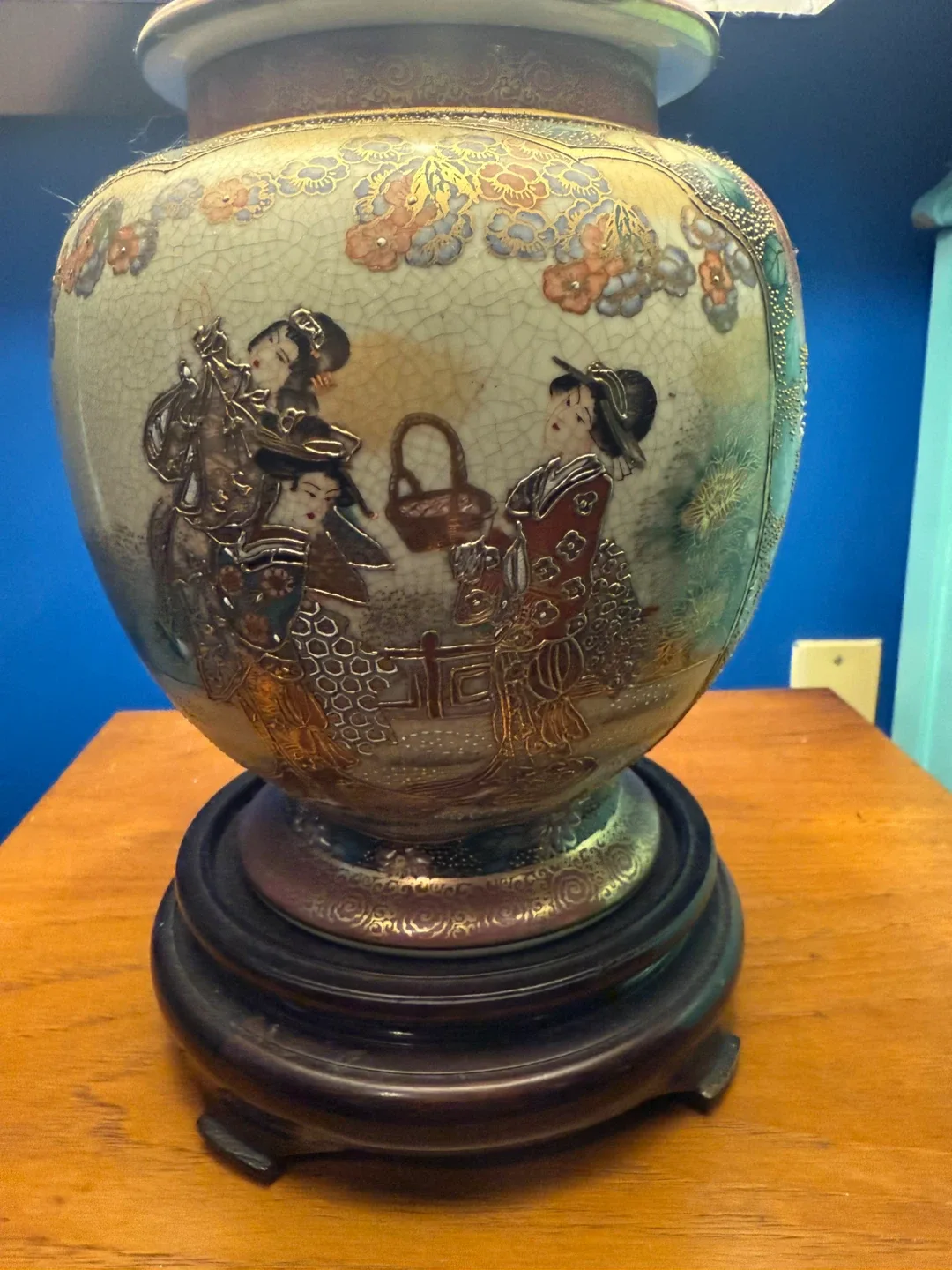 Vintage Asian-Style Table Lamp image indicator(2)