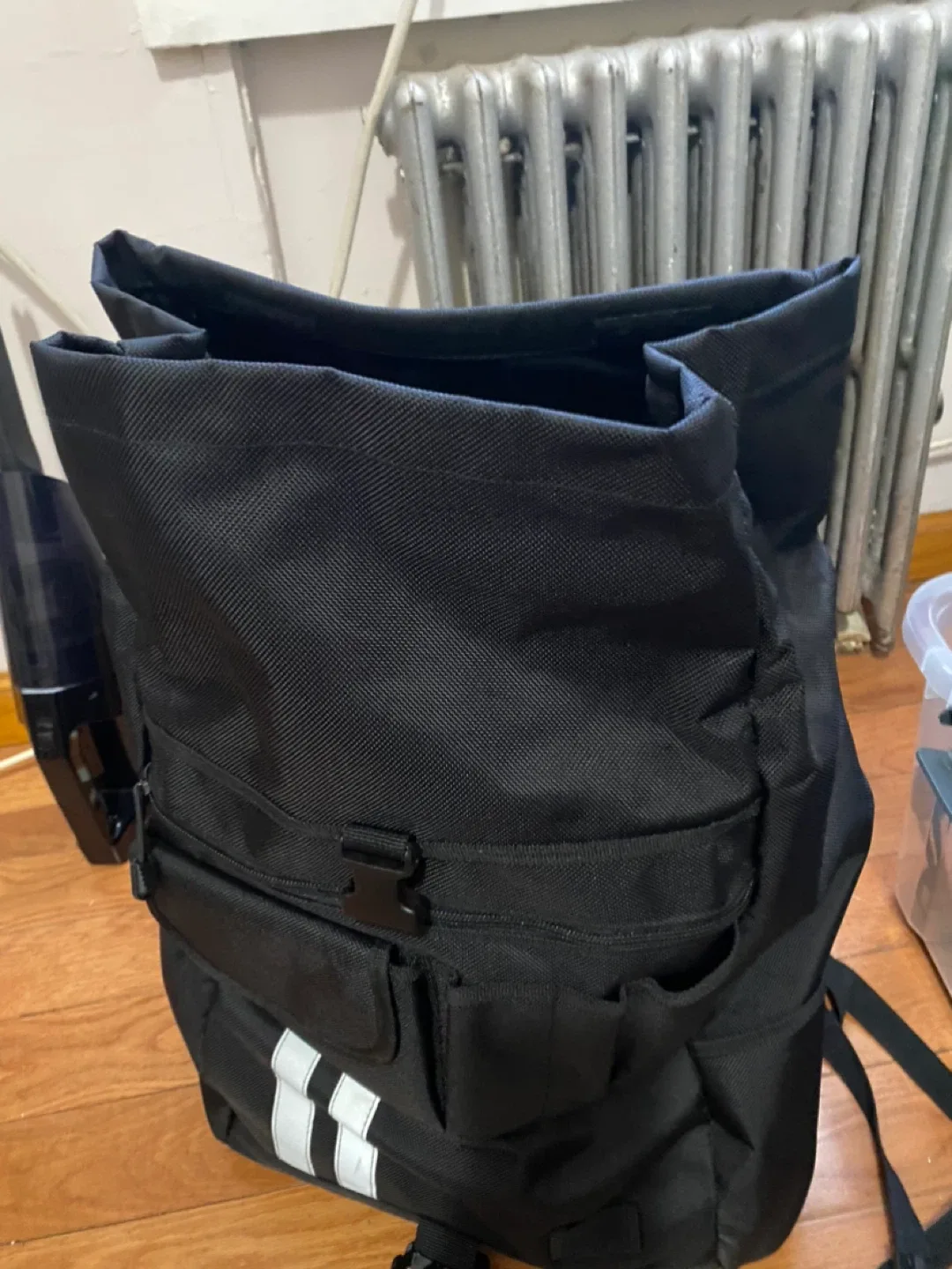 Delivery Bookbag image indicator(2)