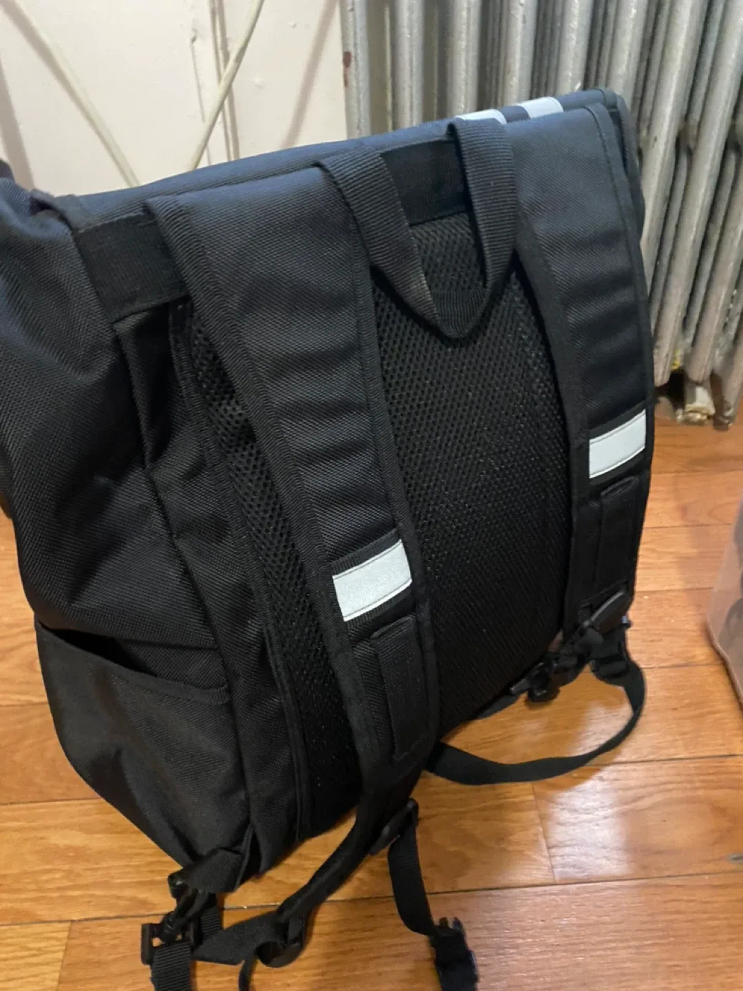 Delivery Bookbag image indicator(3)