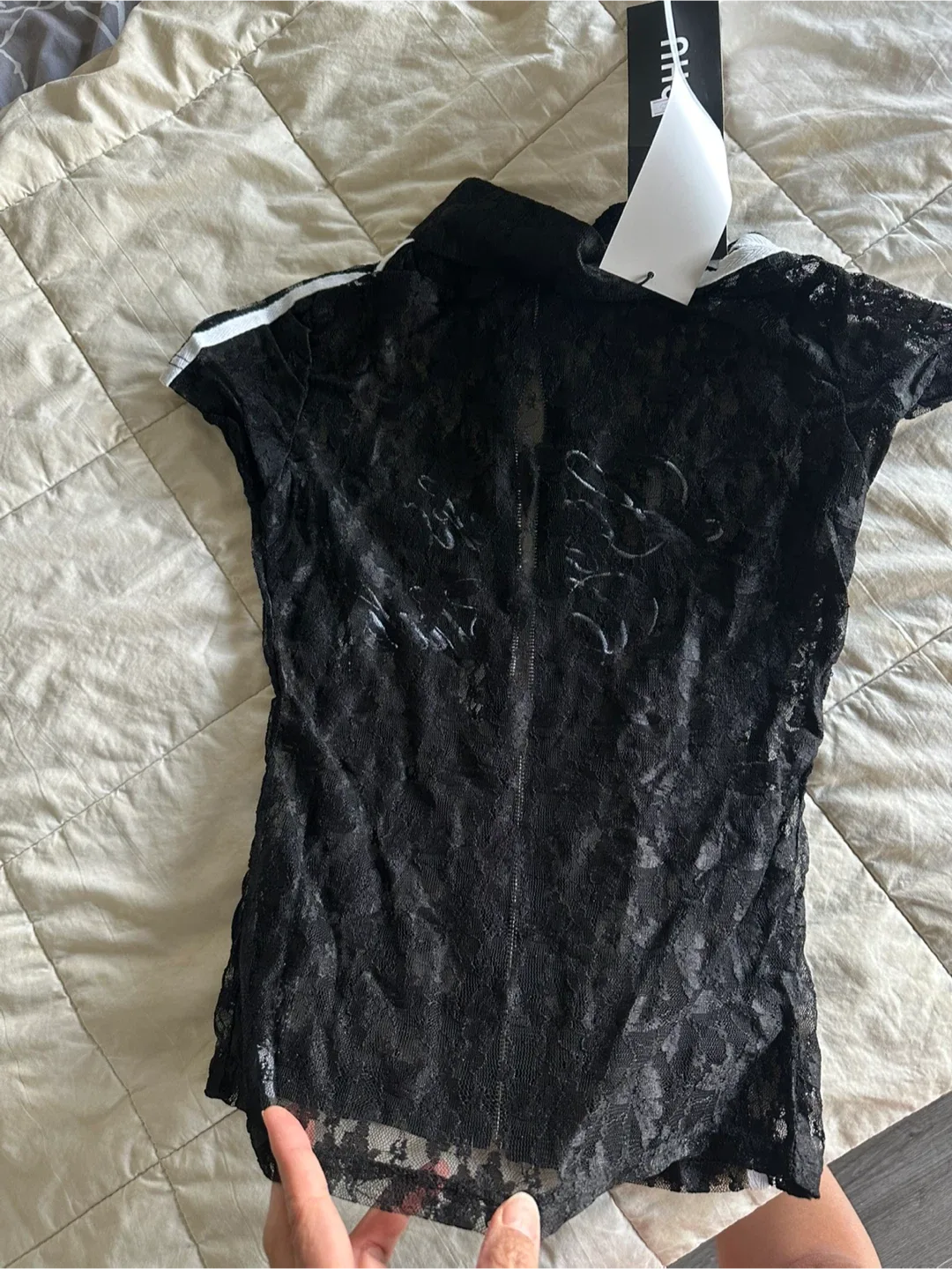 Selling a cute black lace top.! image indicator(5)