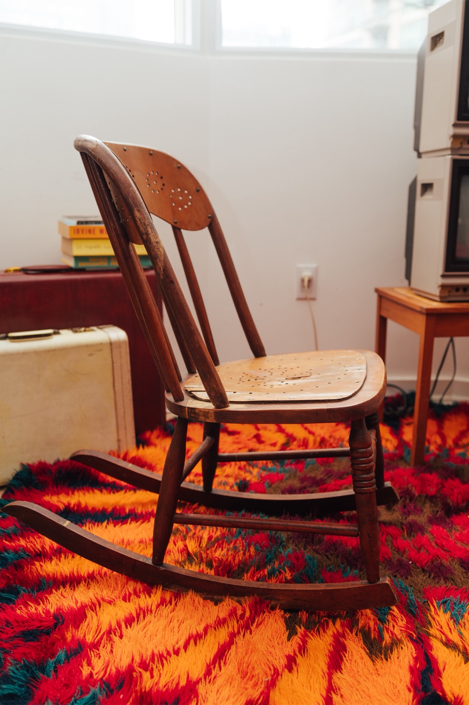 Cottage Core Bentwood Vintage Rocking chair 🤎 - photo 3