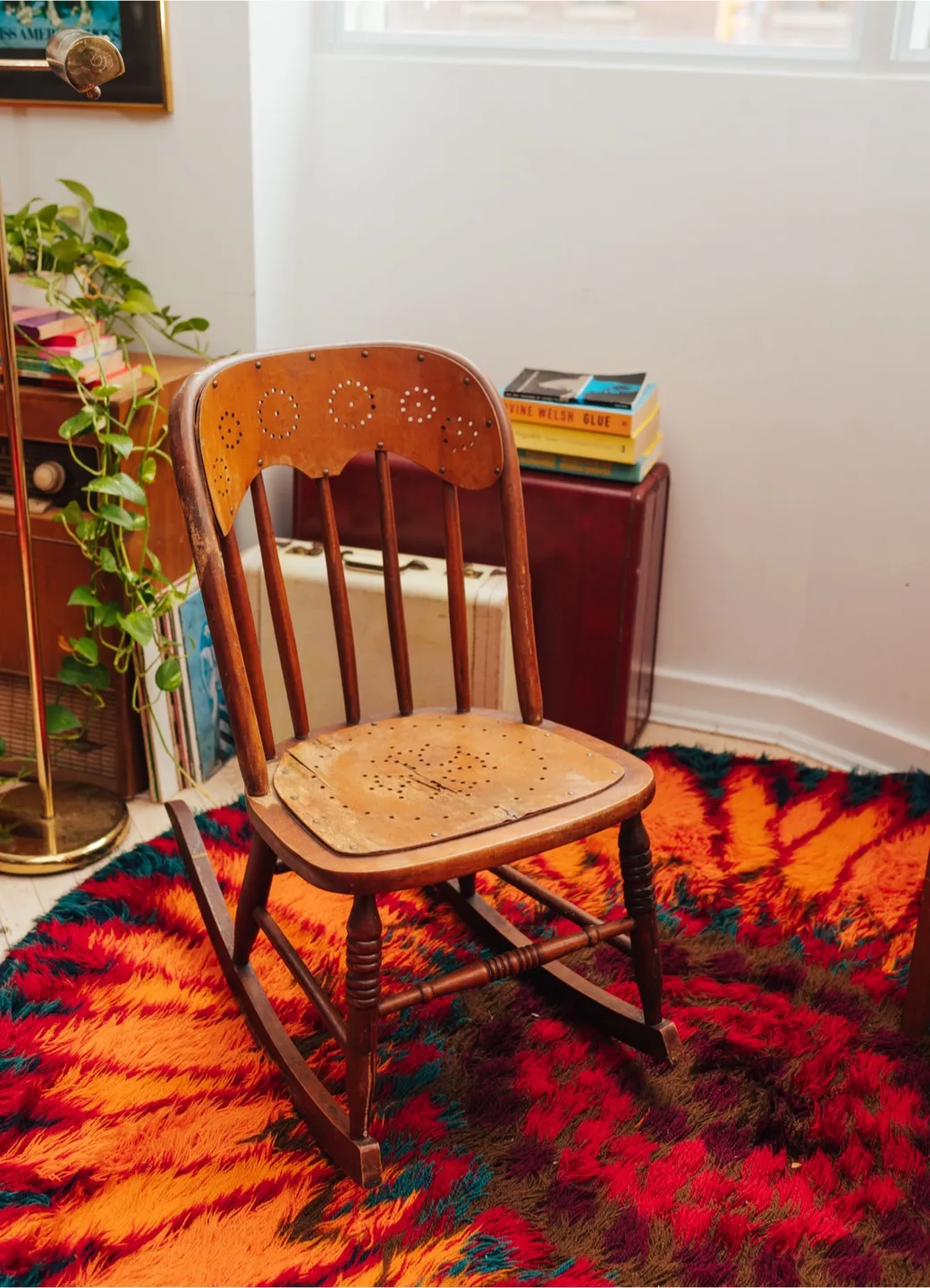 Cottage Core Bentwood Vintage Rocking chair 🤎