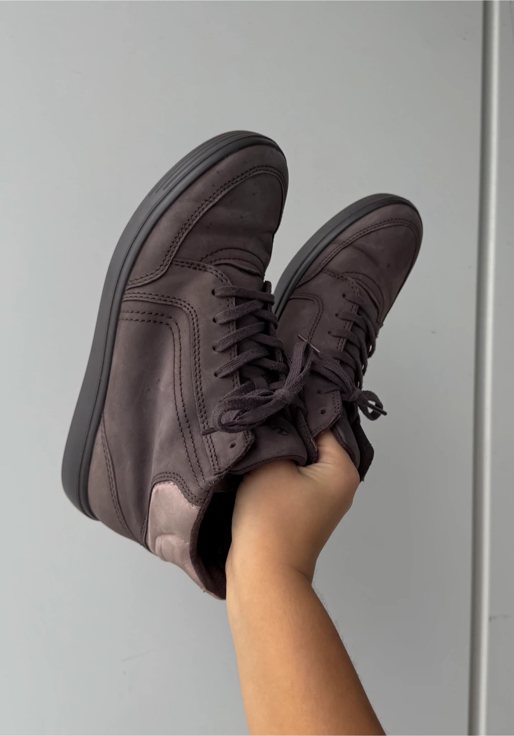 ECCO Soft Classic High-Top Nubuck Leather Sneakers / Boots