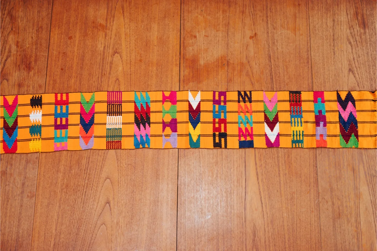 Kente-style Woven Table Runner 🧡