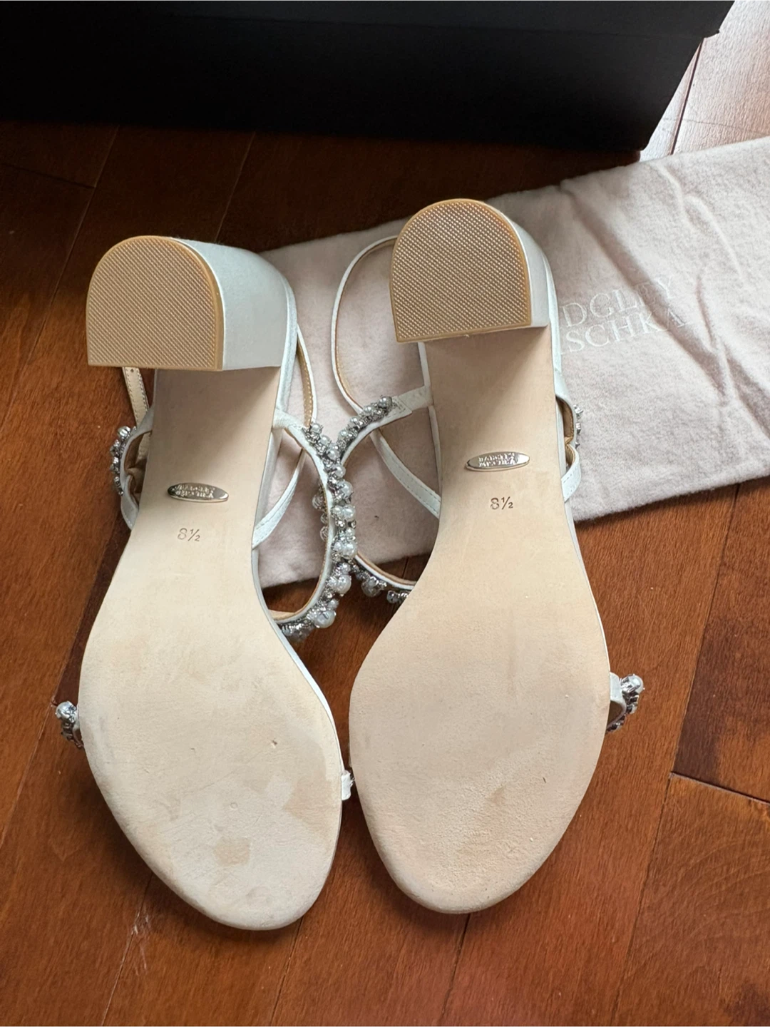 New Badgley Mischka White Heels - Size 8.5 - photo 4