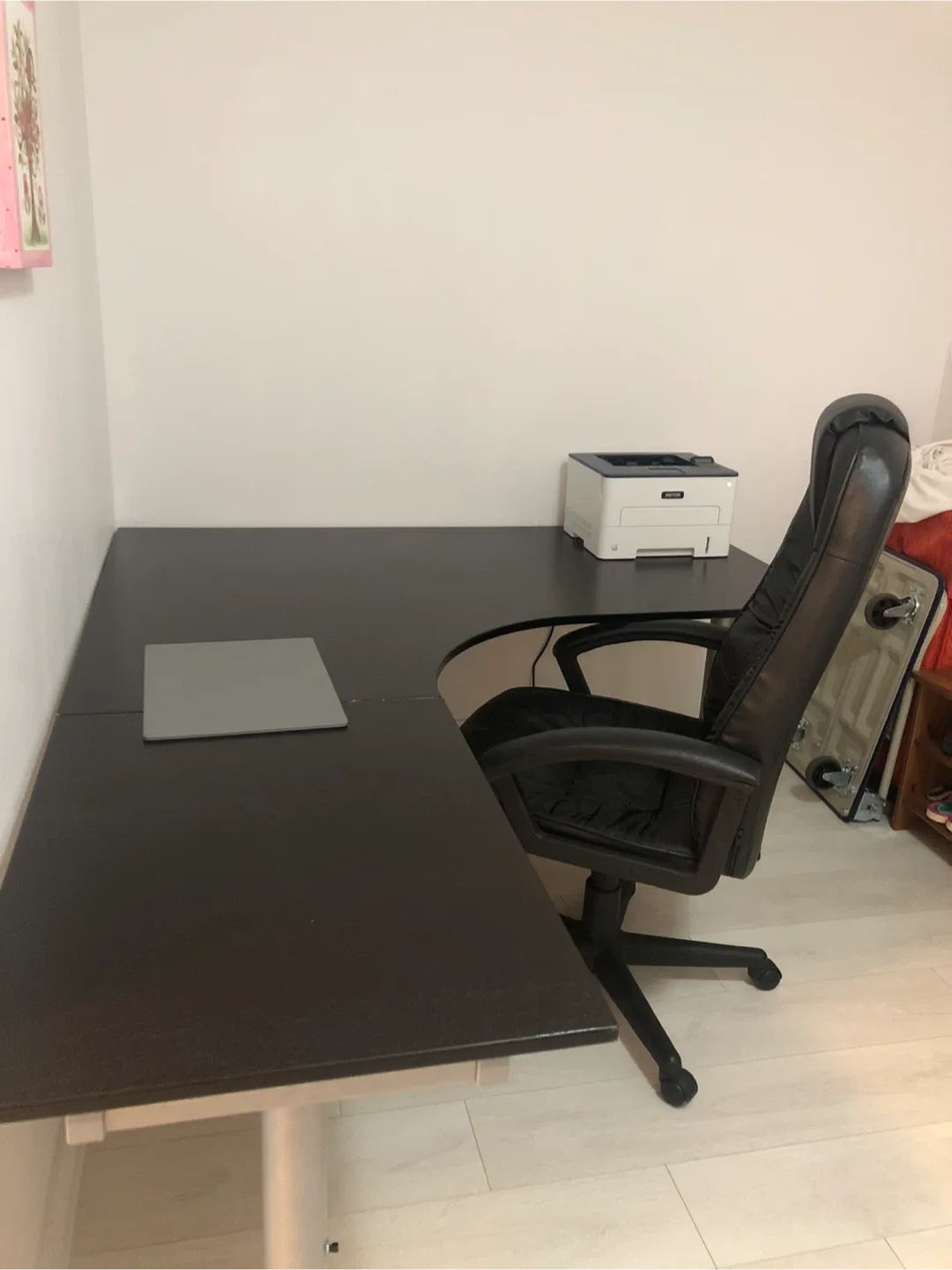 Black L-shaped Desk
