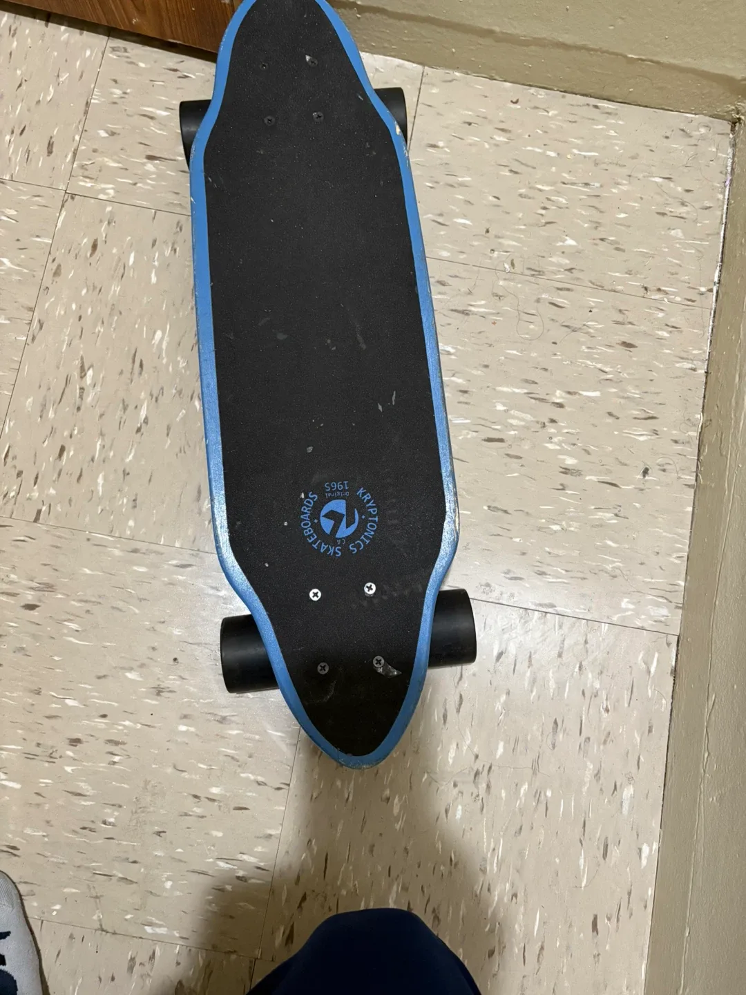 Kryptonics Skateboard image indicator(3)