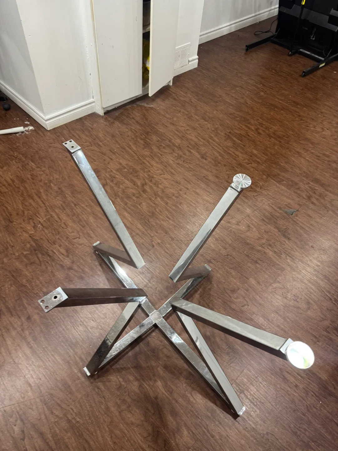 Glass Top Coffee Table with Chrome Base image indicator(7)