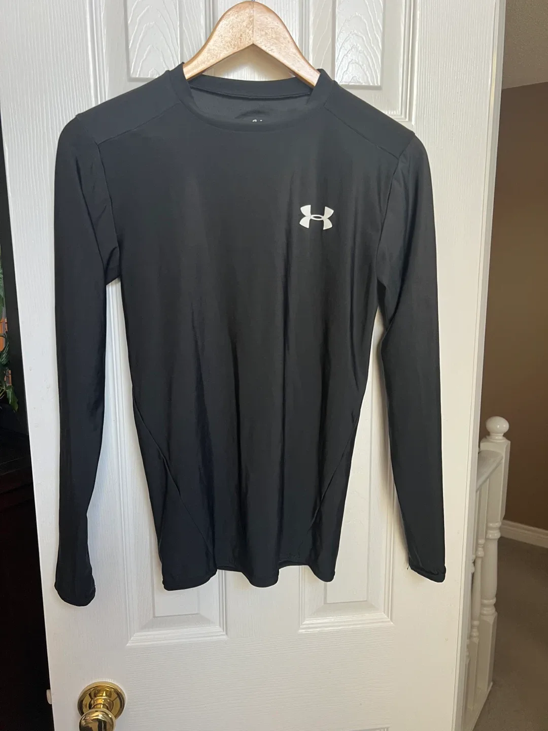 Under Armour HeatGear Long Sleeve - Size M