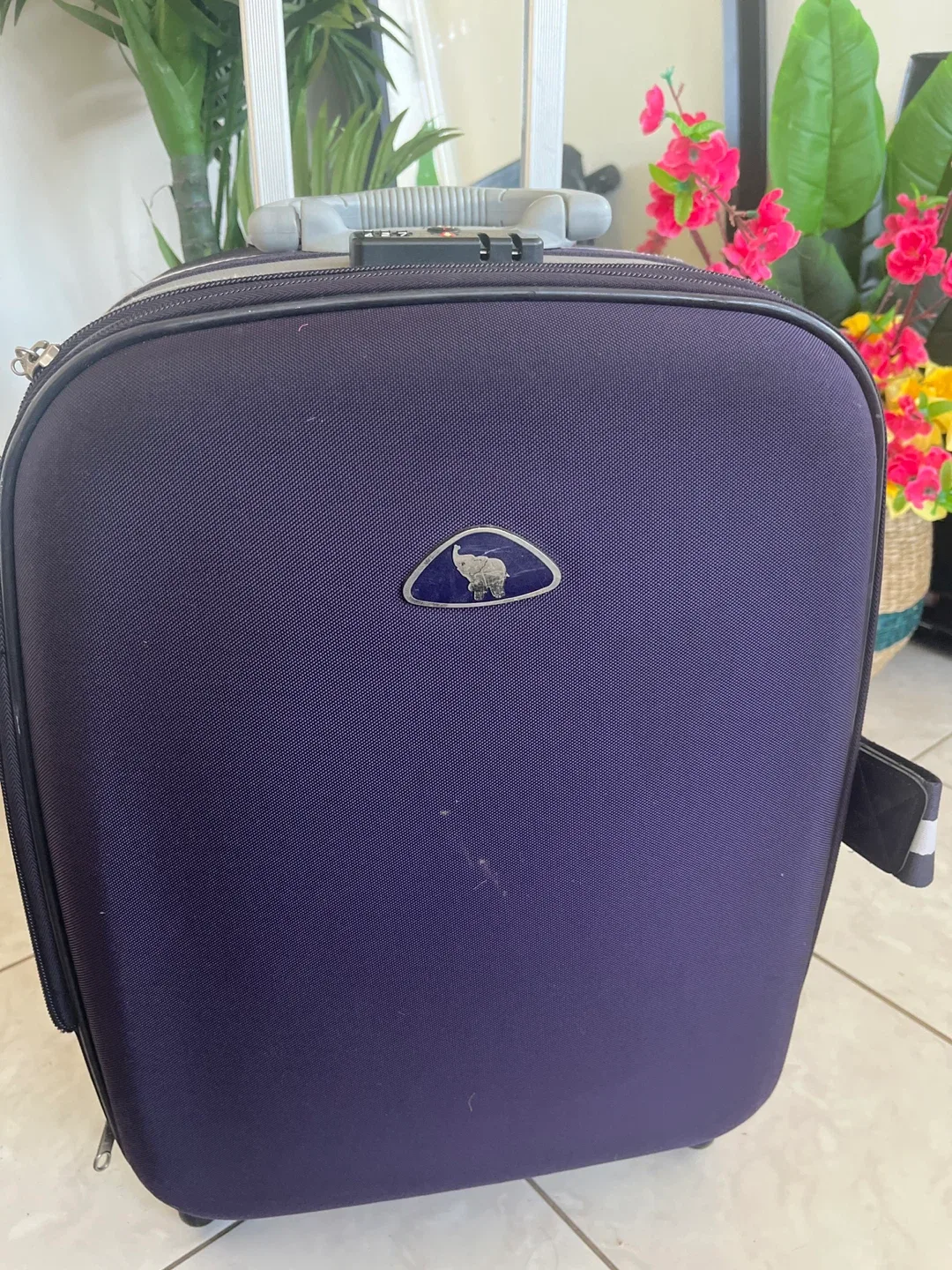 Elephant Paris Navy Blue Rolling Suitcase