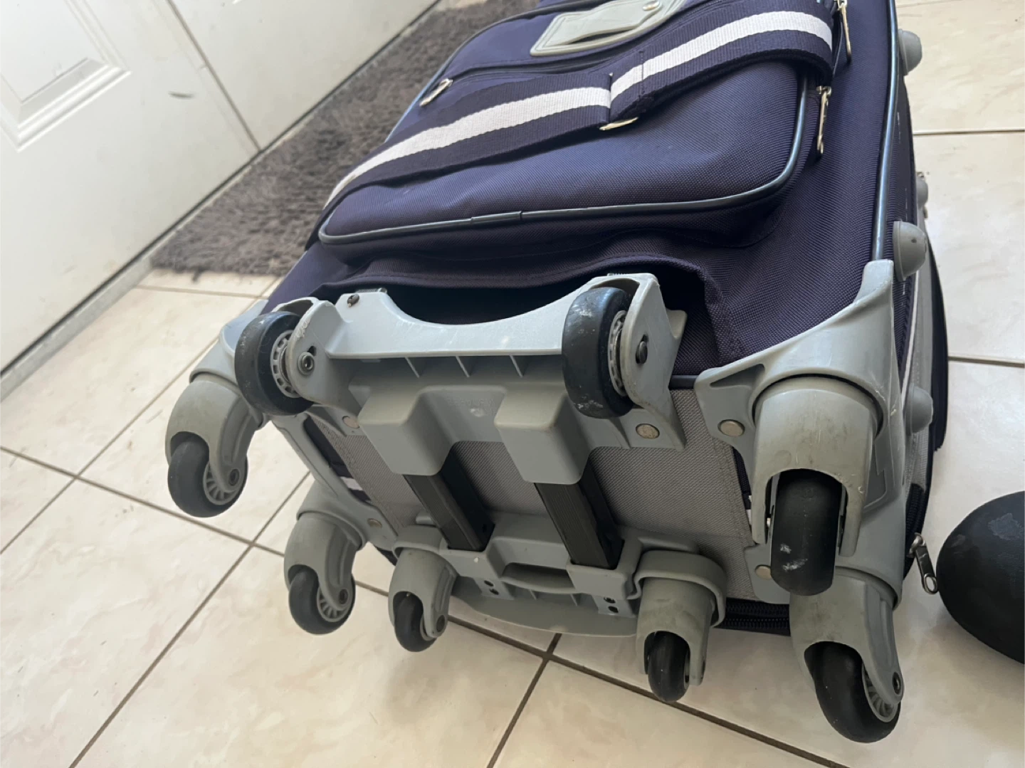 Elephant Paris Navy Blue Rolling Suitcase - photo 2