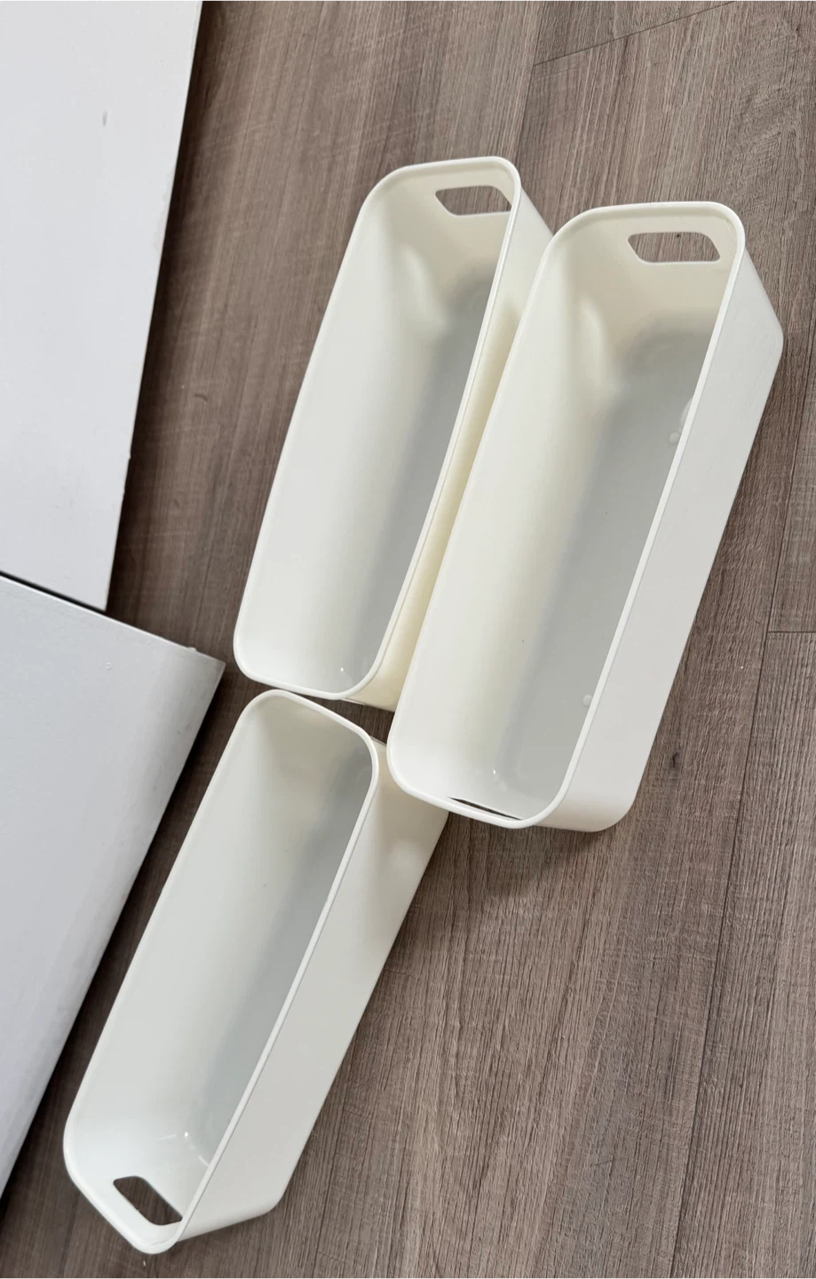 White Plastic Storage Bins - Set of 4 - photo 3