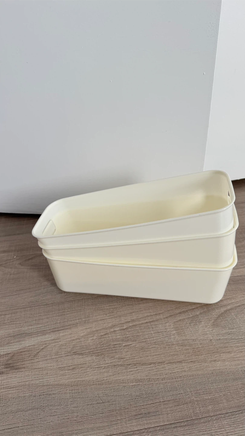 White Plastic Storage Bins - Set of 4 - photo 5
