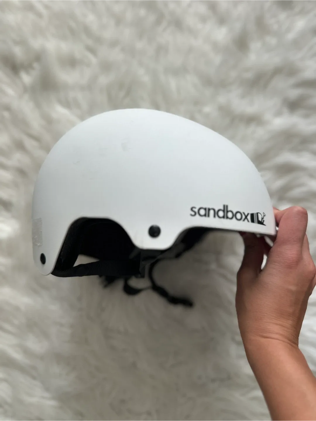 Sandbox Icon Helmet - White image indicator(3)