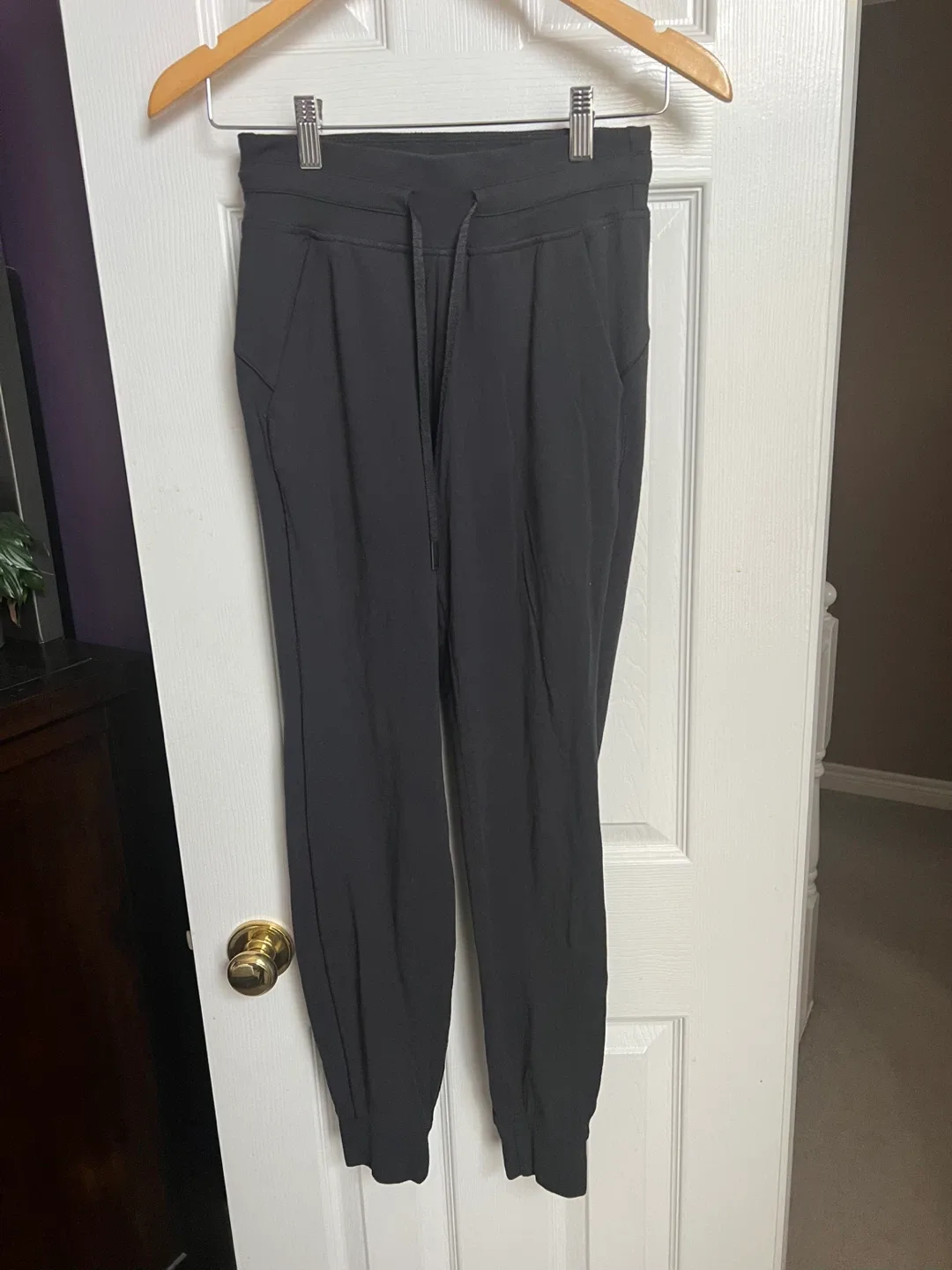 Lululemon Jogger Pants - Size 2