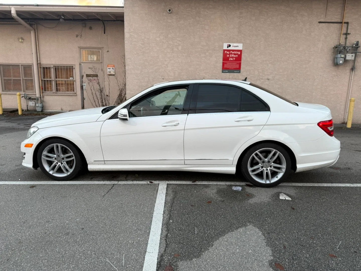 2013 Mercedes Benz C300 image indicator(2)