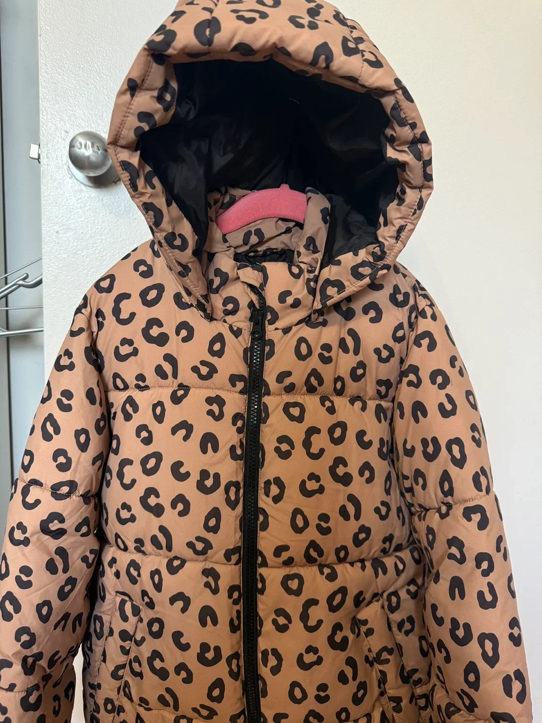 H&M Leopard Print Puffer Jacket - Size 8-10 image indicator(2)