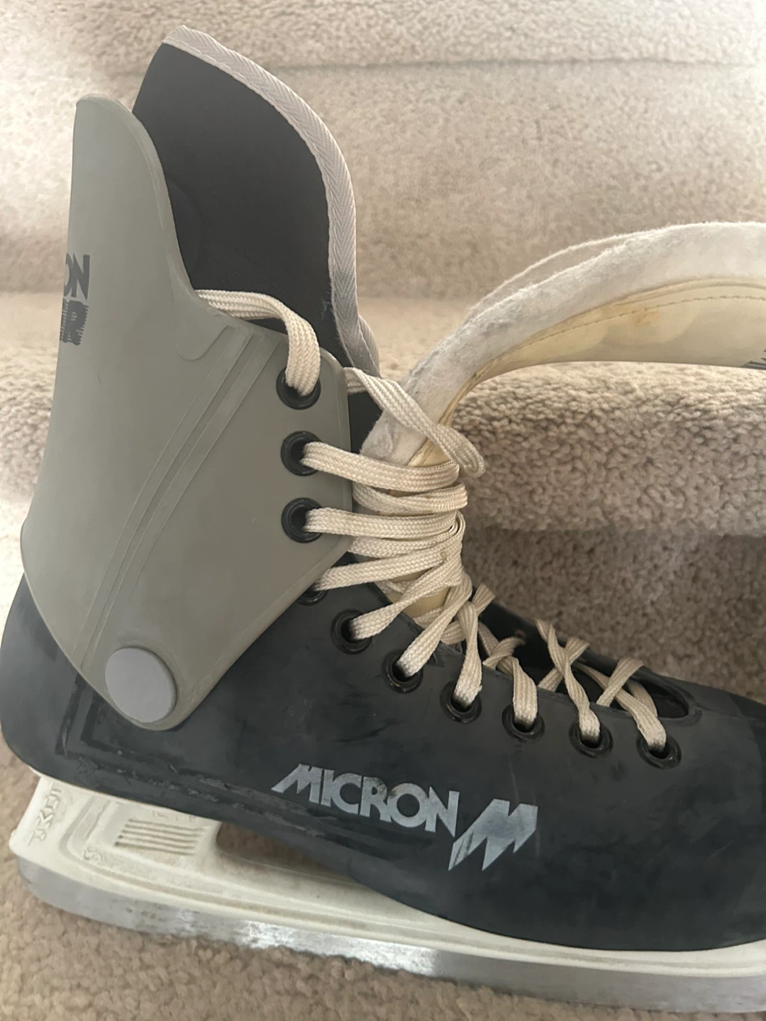 Micron Ice Hockey Skates  size 8 - photo 2