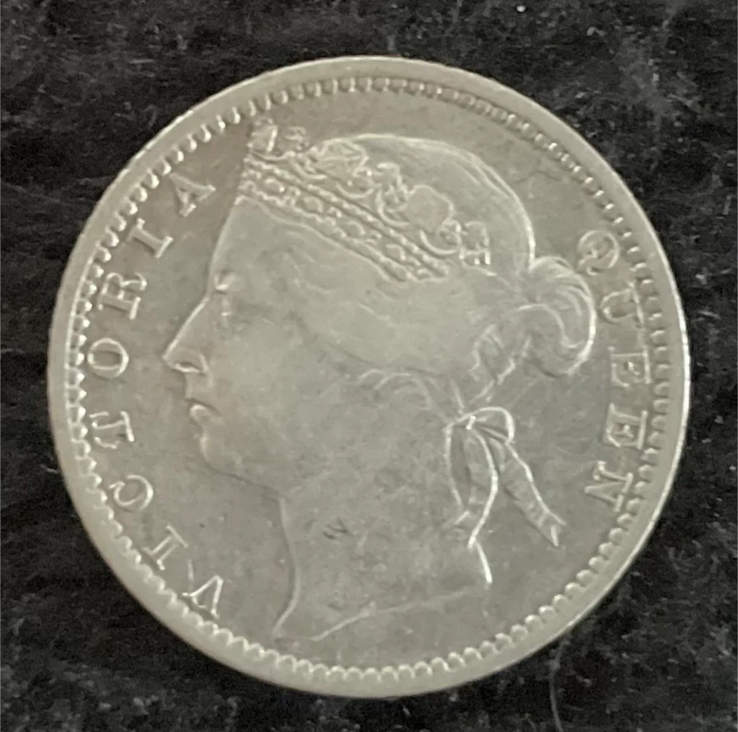 Queen Victoria 1900 Straits Settlements 10 Cents Coin image indicator(2)