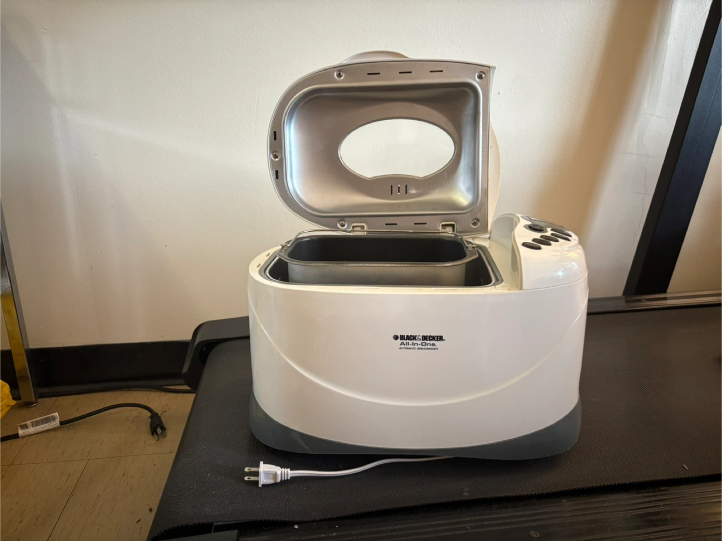 Black & Decker All-in-One Automatic Breadmaker