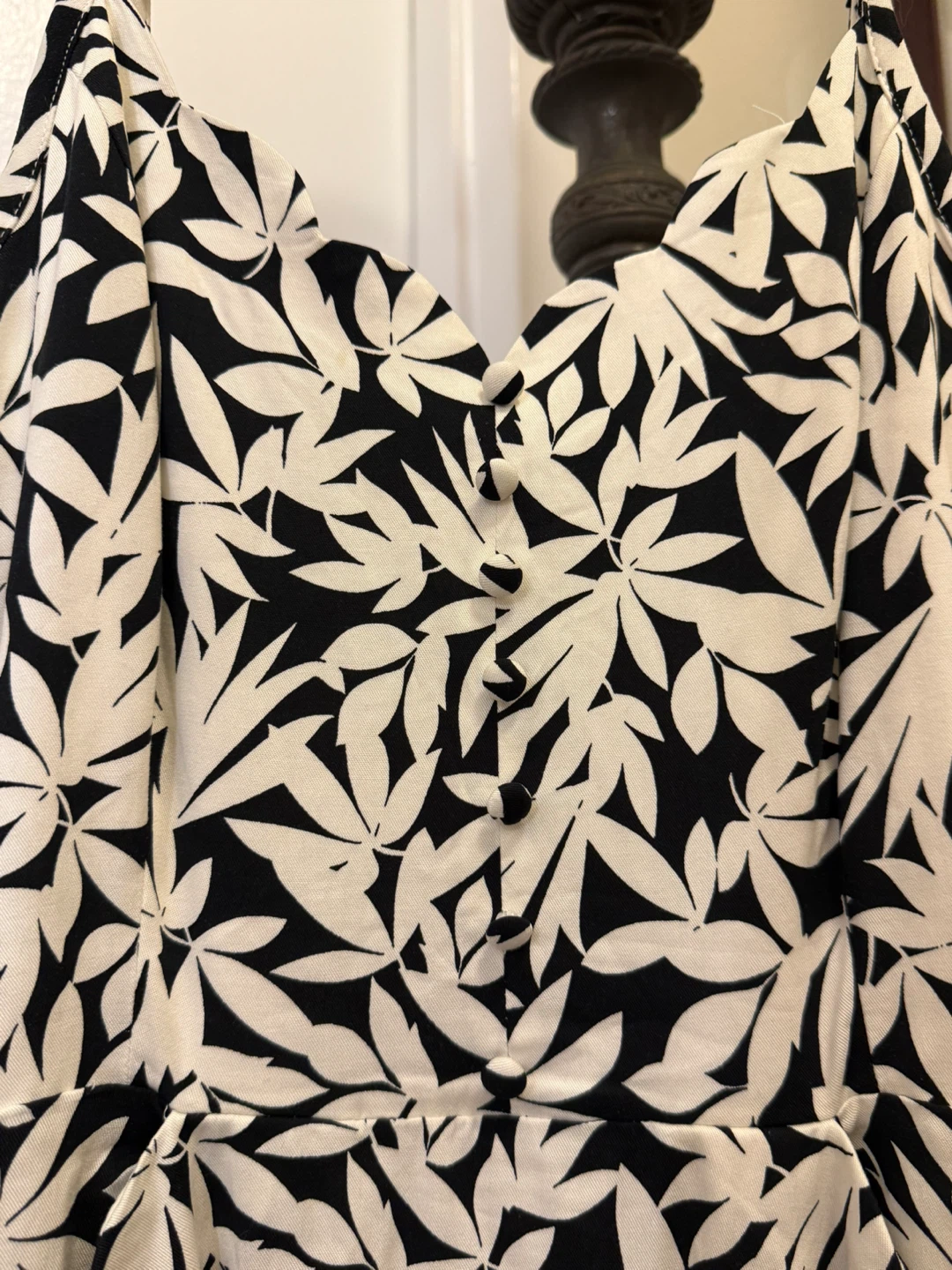41 Hawthorn Black & White Floral Sundress