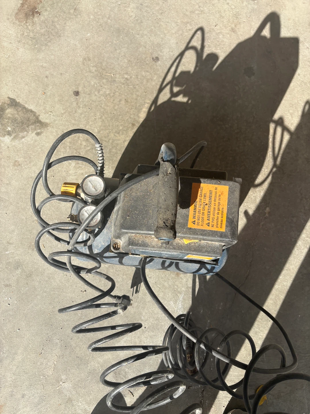 Mastercraft Air Compressor - photo 2