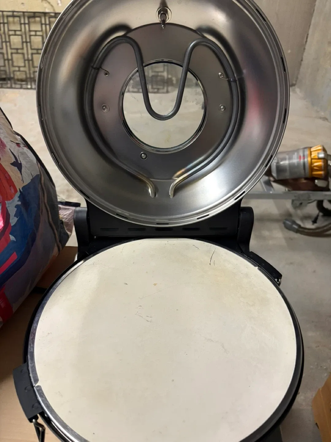 Granitestone Pizza Oven & Hamilton Beach Grill image indicator(3)