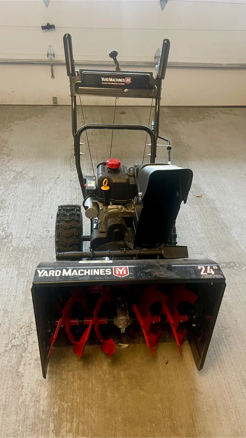 Yard Machines 24" 208cc 2-Stage Snowblower Electric & Pull Start