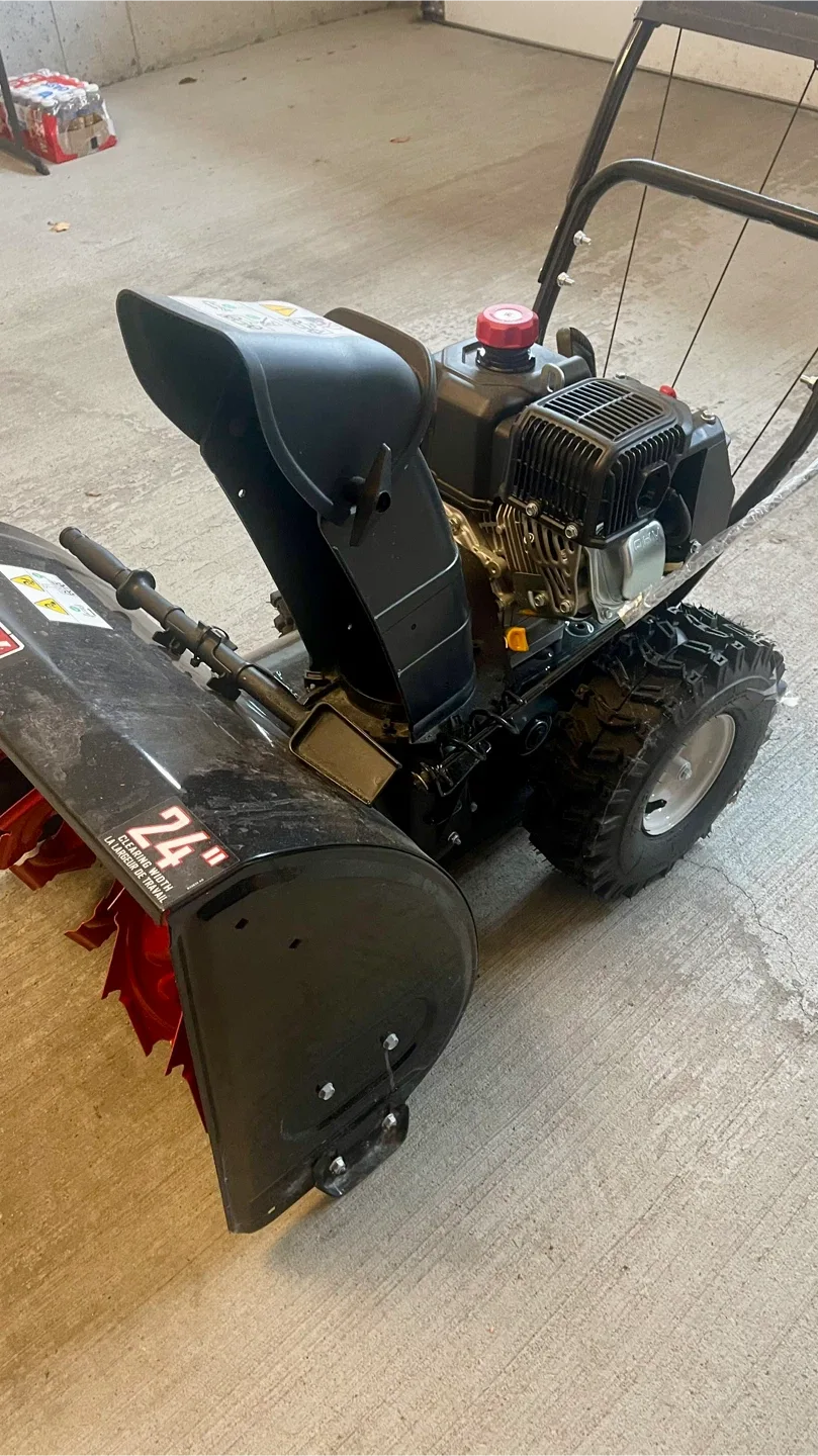 Yard Machines 24" 208cc 2-Stage Snowblower Electric & Pull Start image indicator(3)