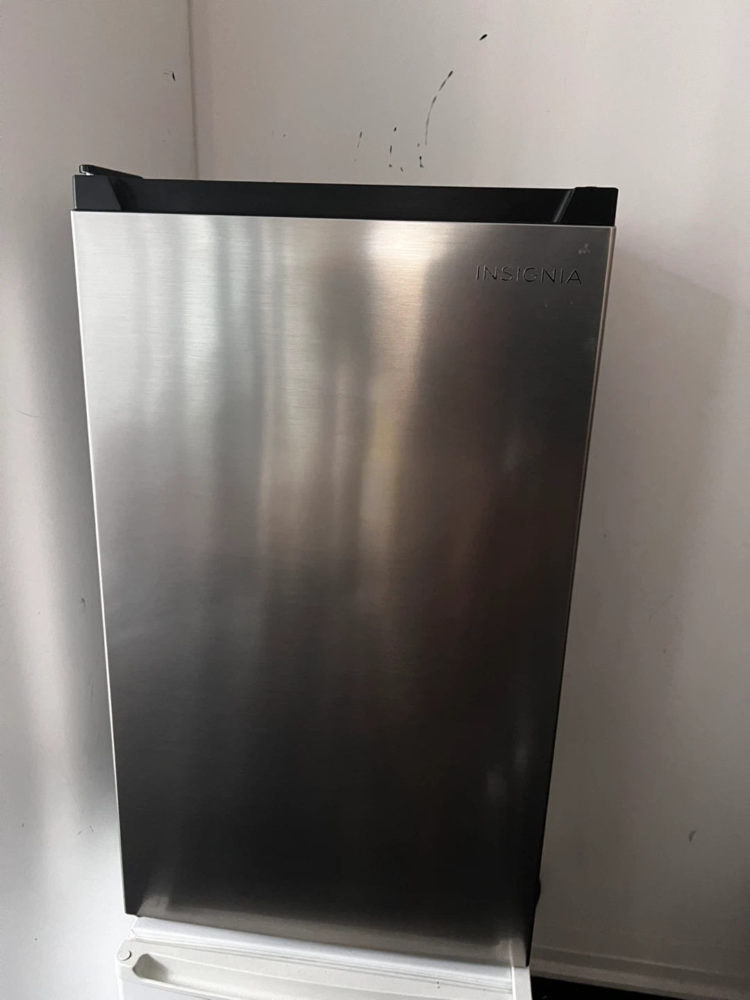 Insignia Mini Fridge - Great Condition!
