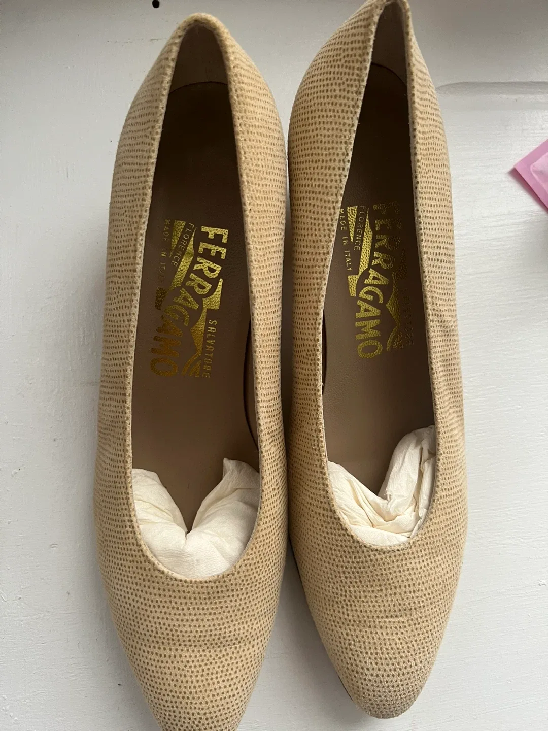 Salvatore Ferragamo Beige Leather Pumps