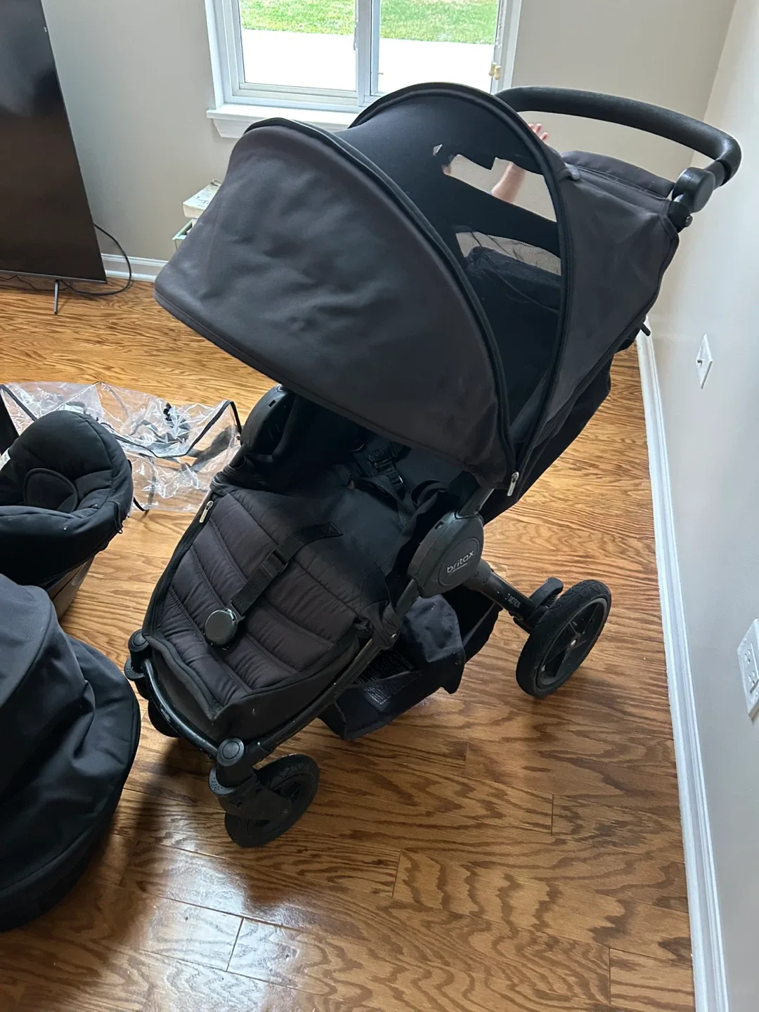 Britax Travel System - Stroller, Bassinet, Car Seat image indicator(6)