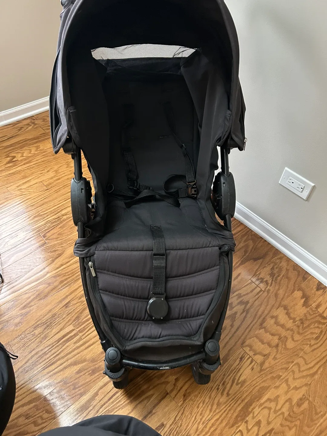 Britax Travel System - Stroller, Bassinet, Car Seat image indicator(5)