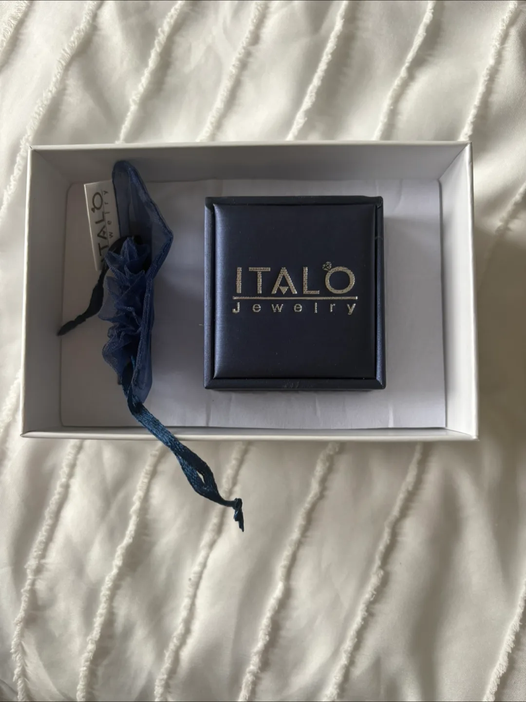 Italo Jewelry Eternity Band image indicator(5)