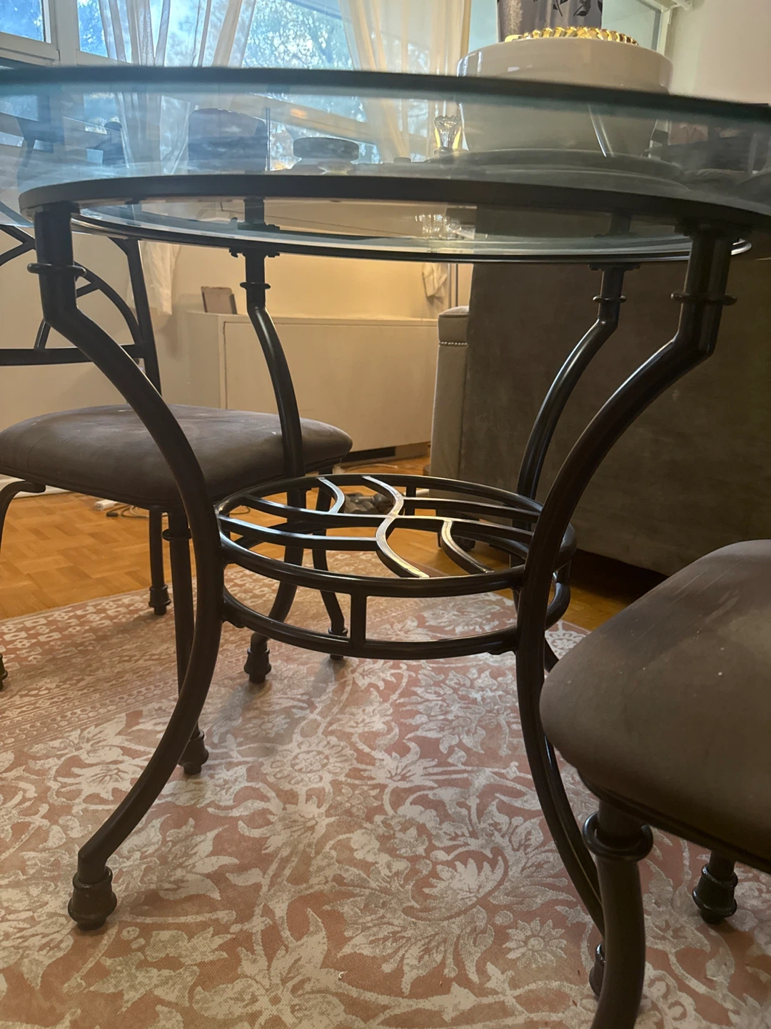 Dining table - photo 3