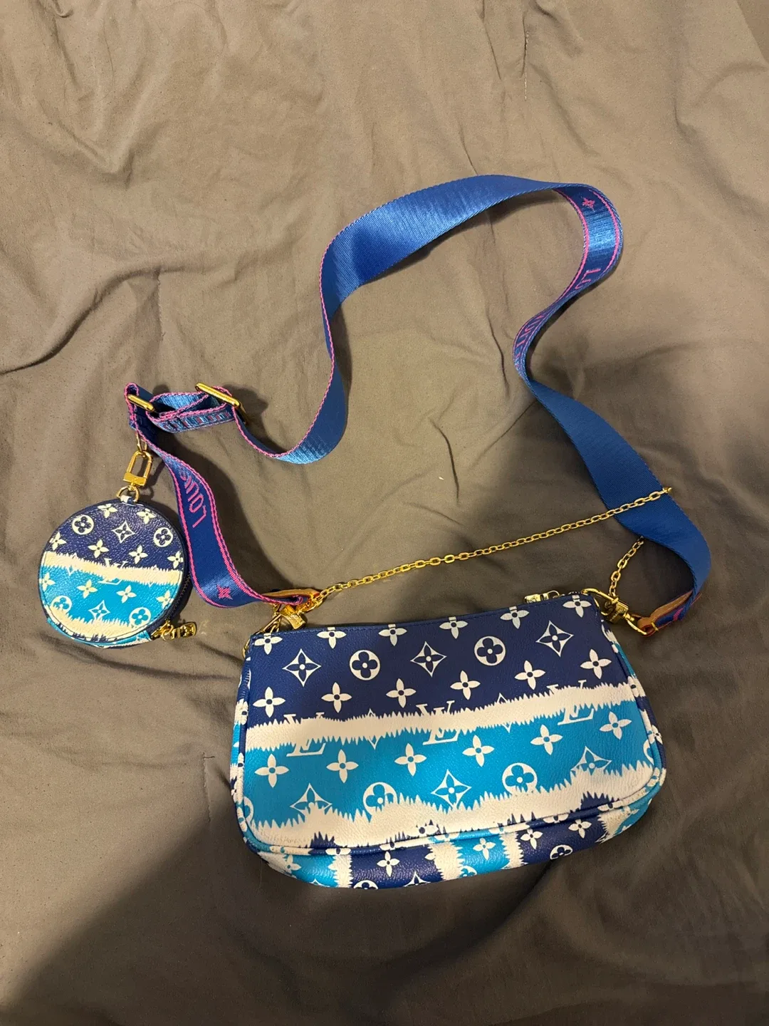 Multi Pochette Accessoires Blue bag image indicator(2)