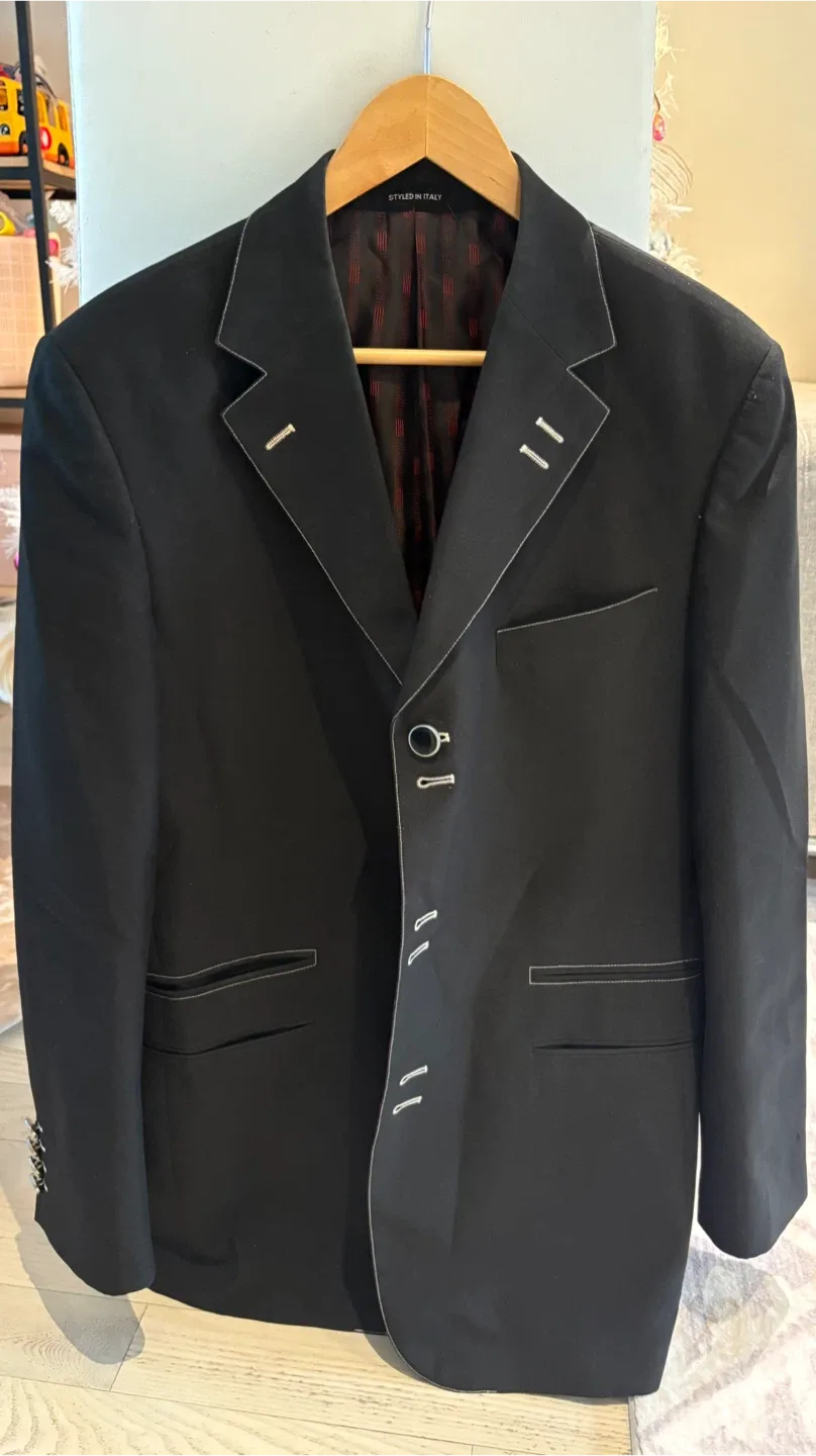 Black Blazer - Styled in Italy