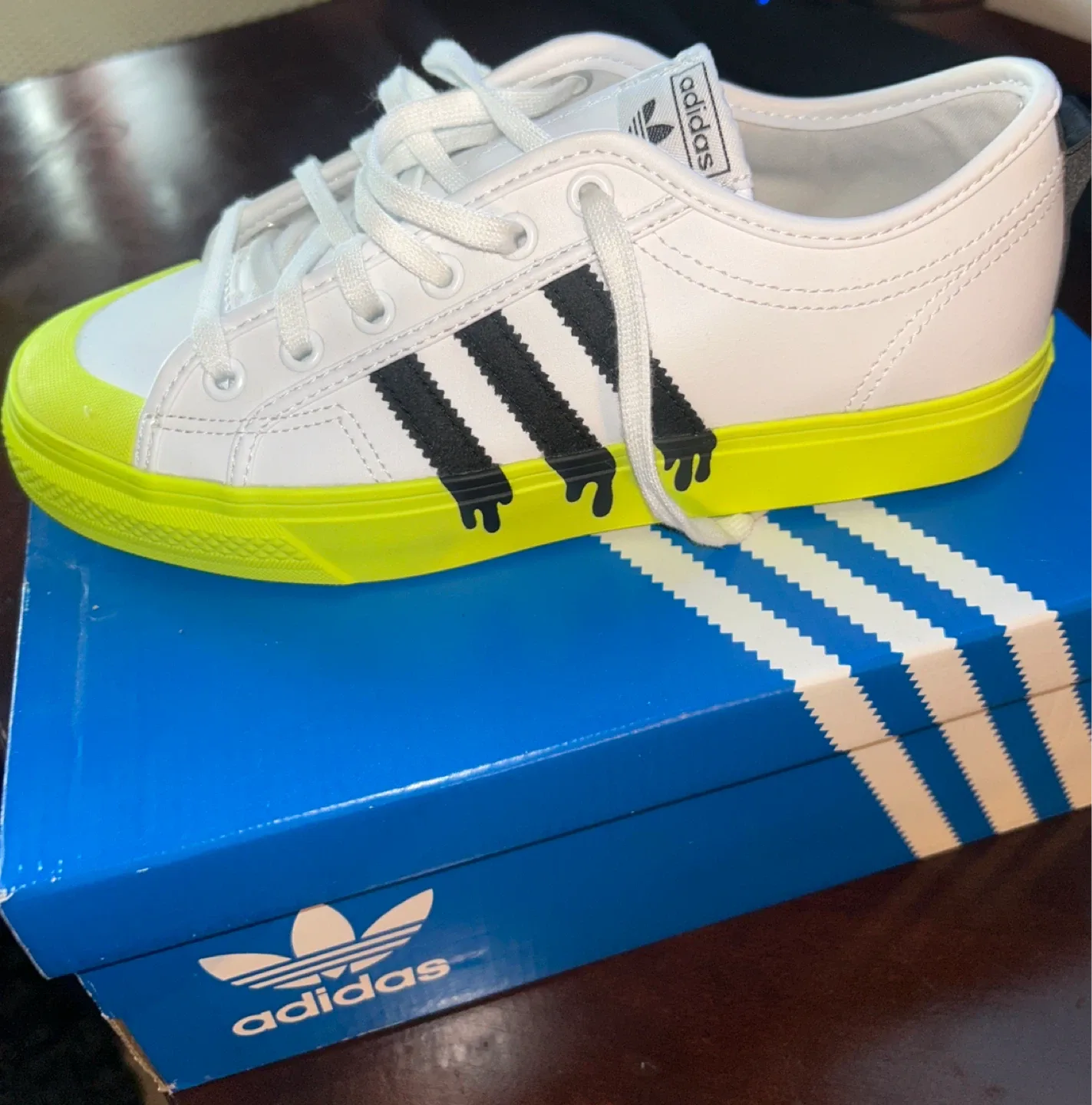 Adidas Nizza J Size 6 - White/Black/Yellow