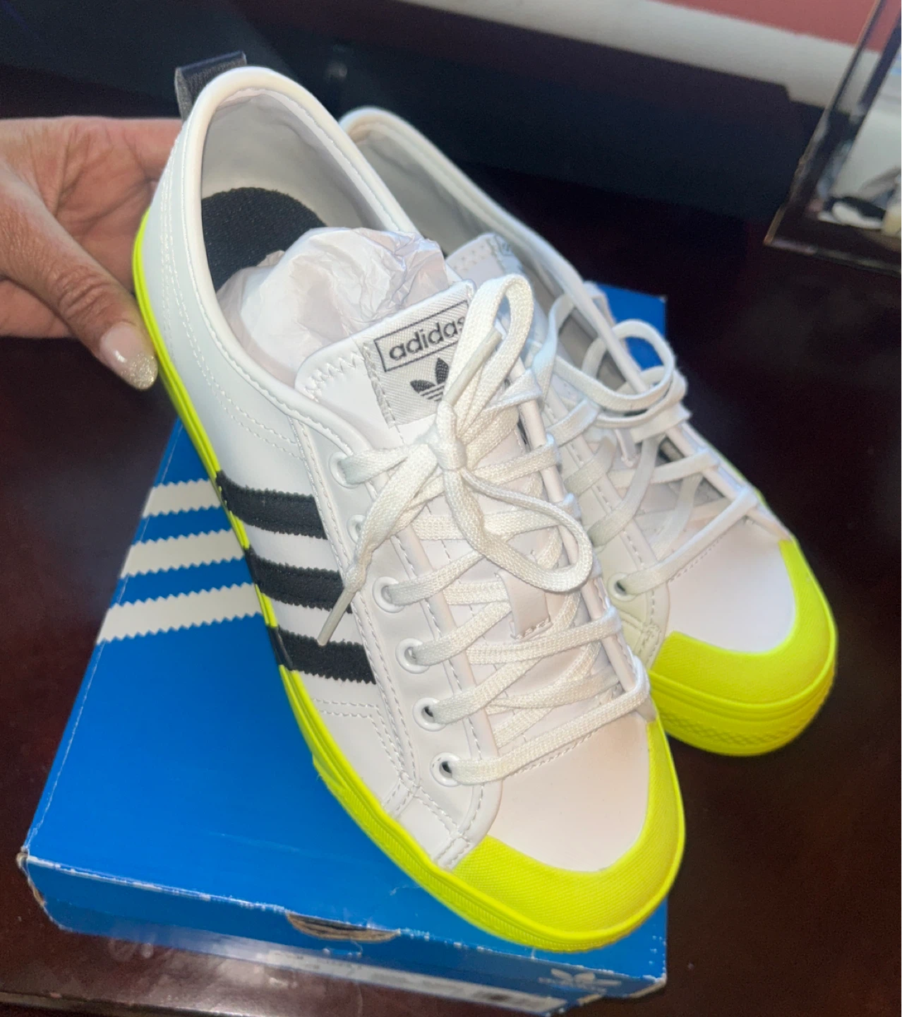 Adidas Nizza J Size 6 - White/Black/Yellow - photo 2