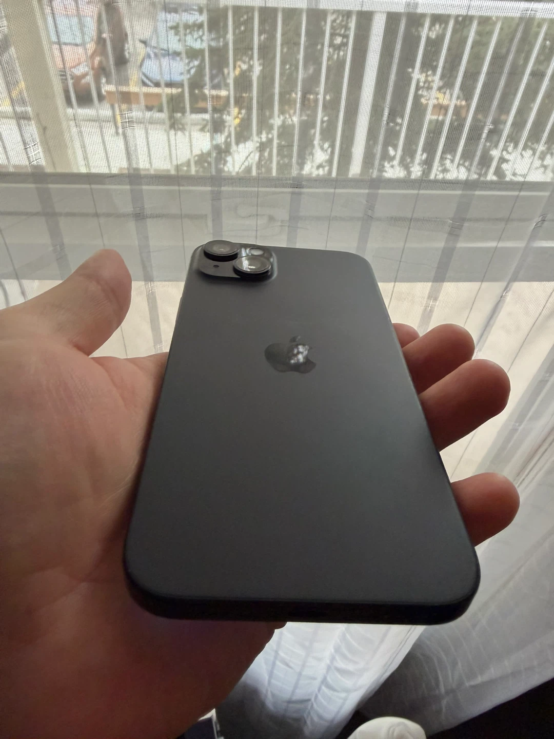 iPhone 15 Plus + hard case - photo 3