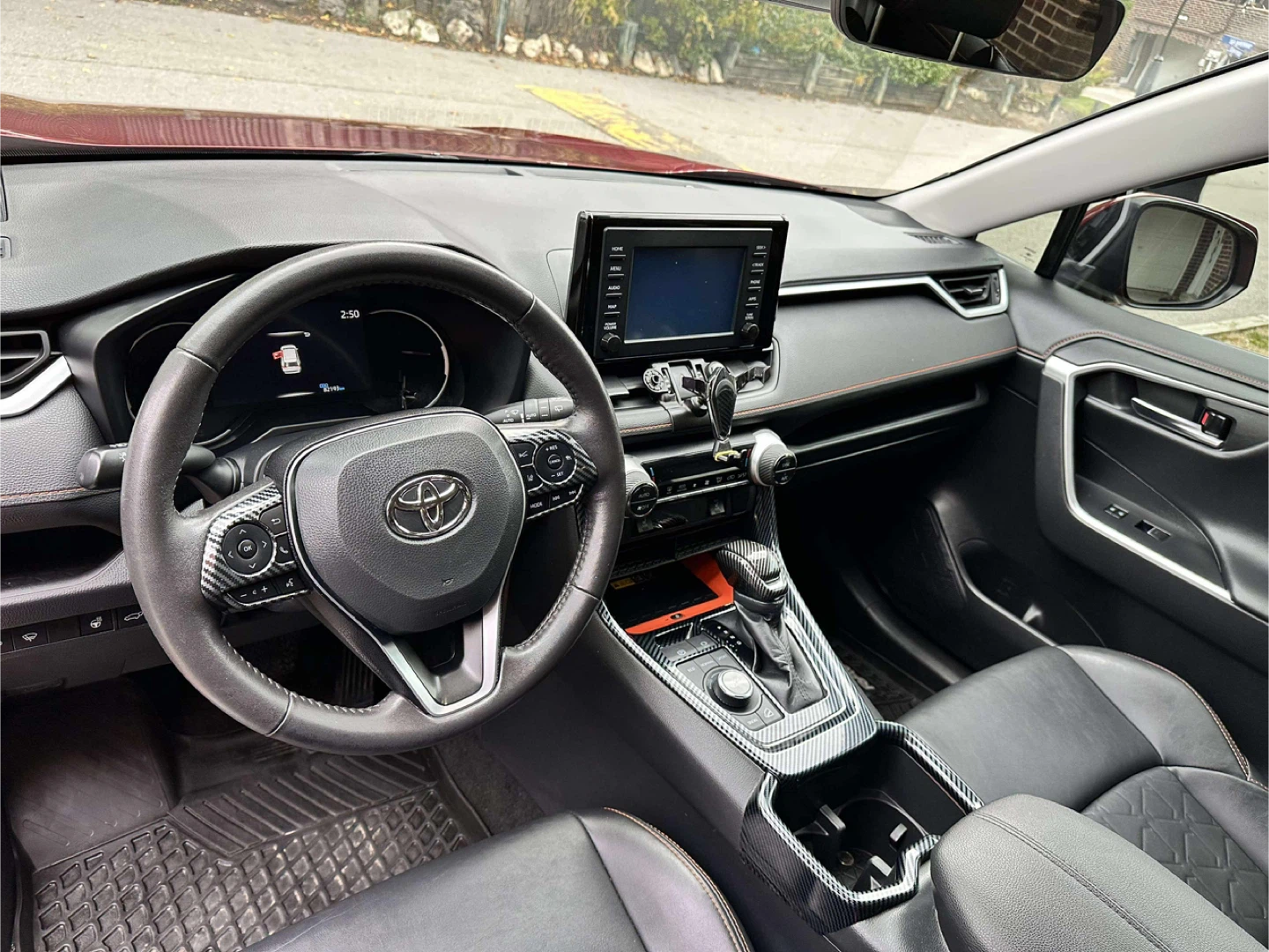 Toyota RAV4 2023 Red SUV - photo 5