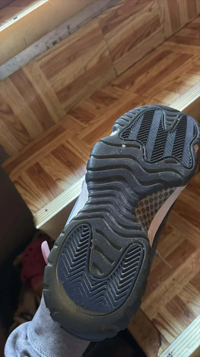 Jordan 11 Retro Velvet Navy 9 women’s image indicator(4)