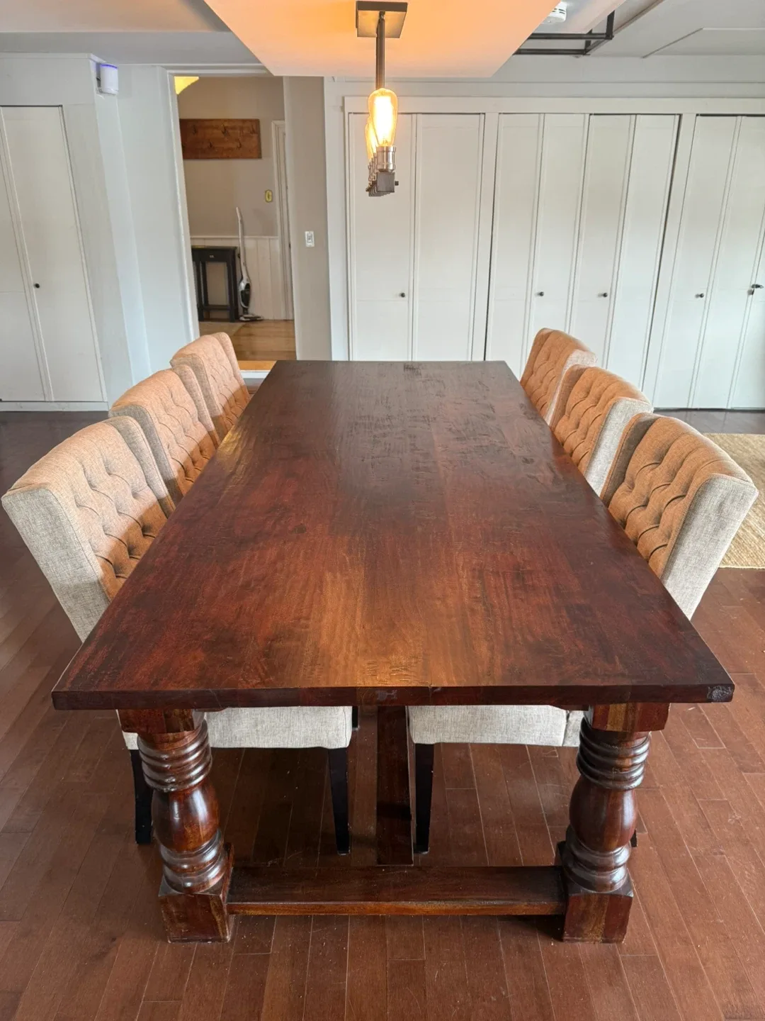 Dining Table with 8 Chairs image indicator(3)