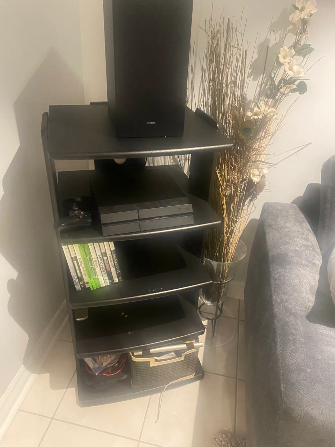 Black Stand  on sale image indicator(2)