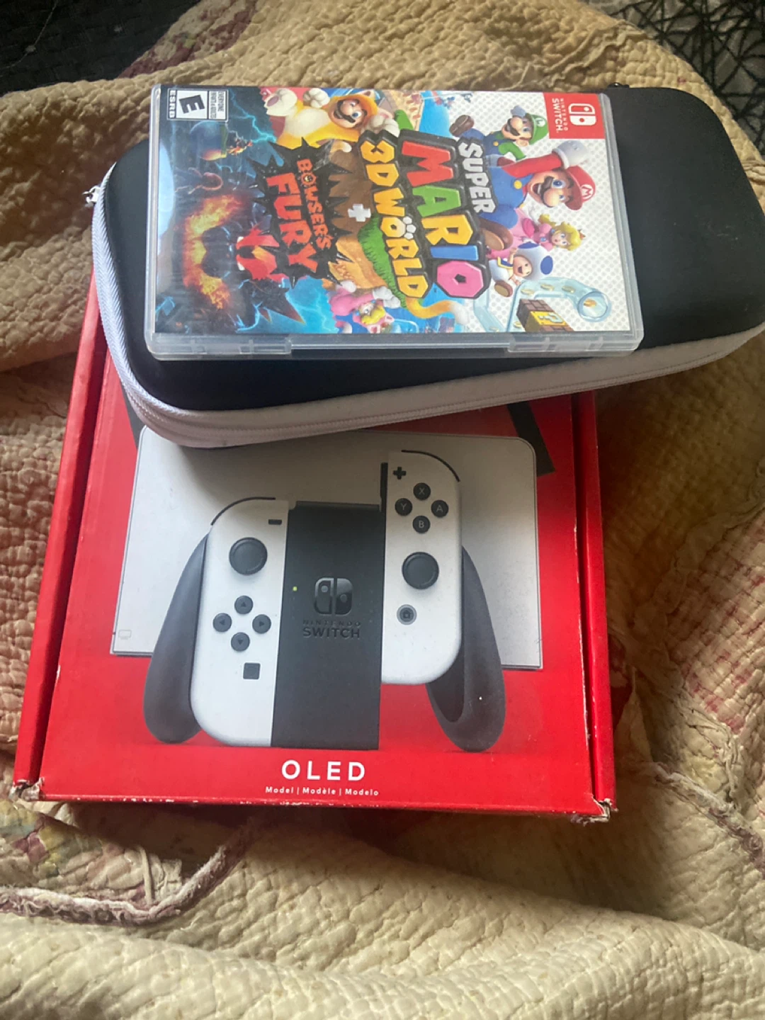 Nintendo Switch OLED Model w/ Case & Game