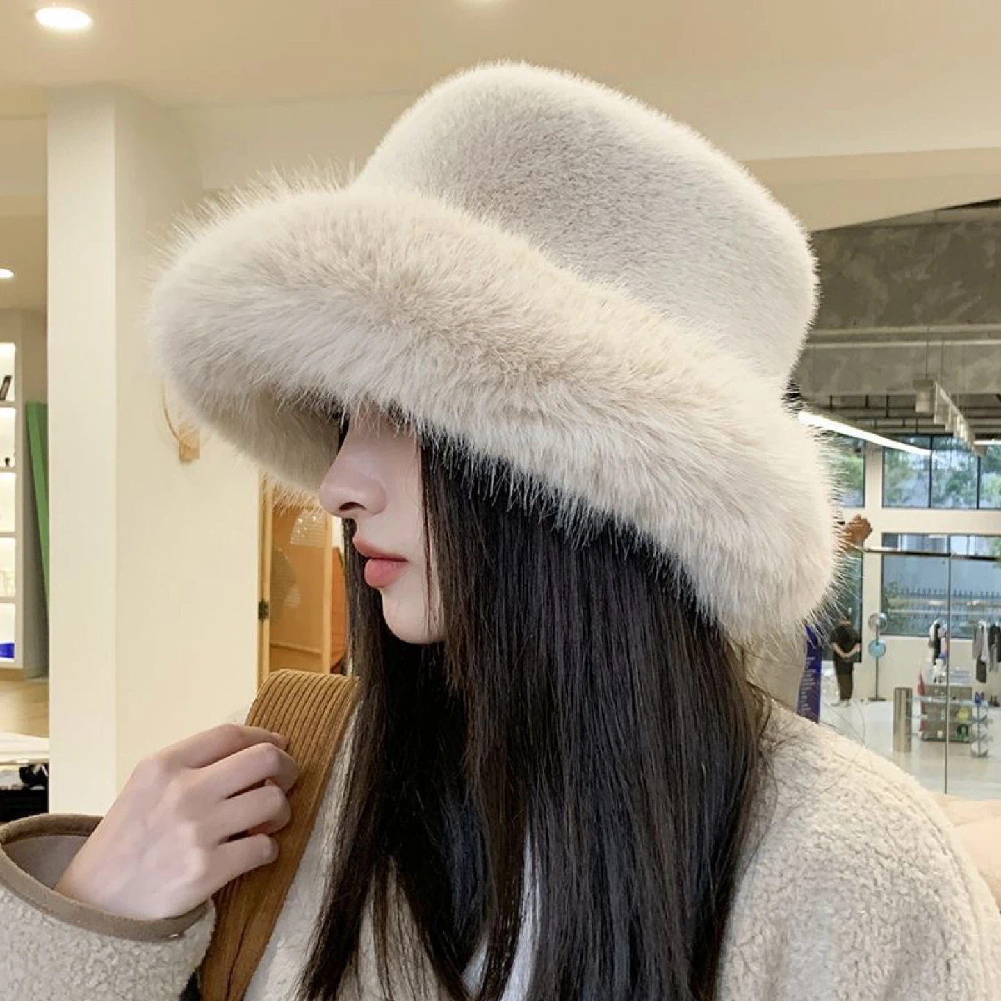 Fuzzy Bucket Hat - Winter White