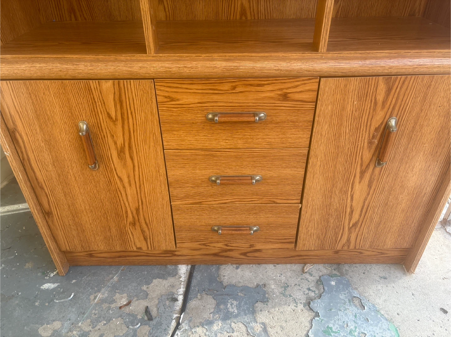 Oak Wood China Cabinet - photo 4