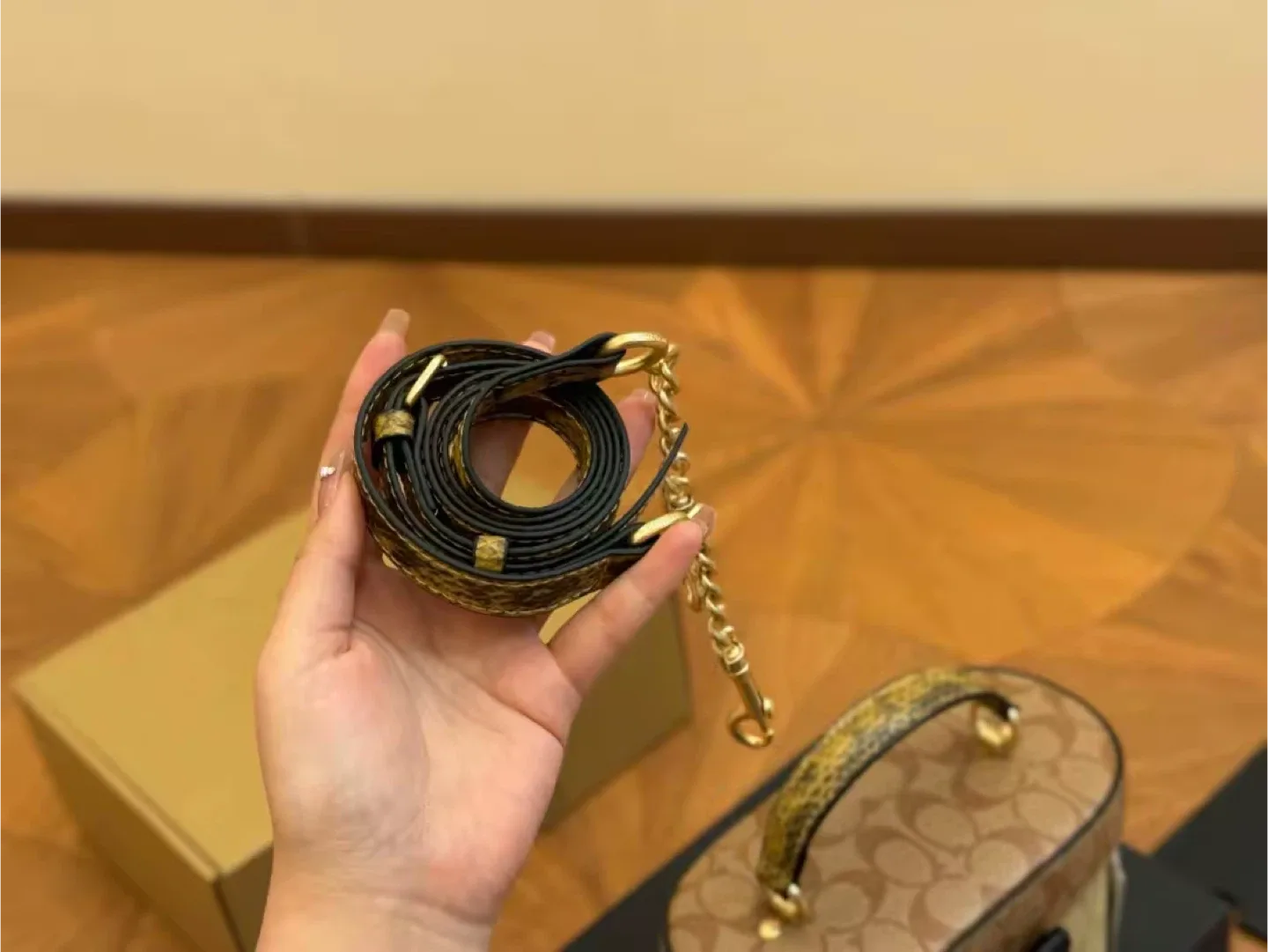 Coach Vanity Case In Signature Jacquard image indicator(4)